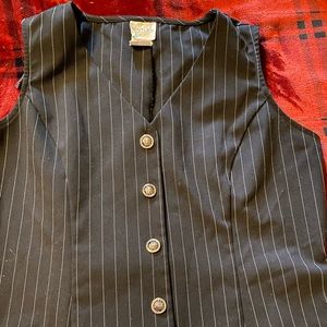 Black vest with white stripes